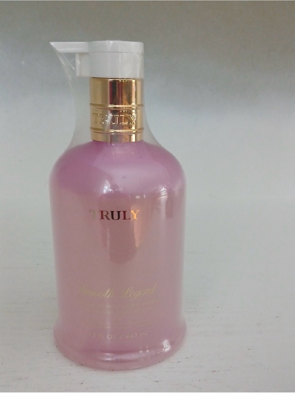 TRULY Pink Body Wash 15 Oz with Gold Pump-NWT Sealed